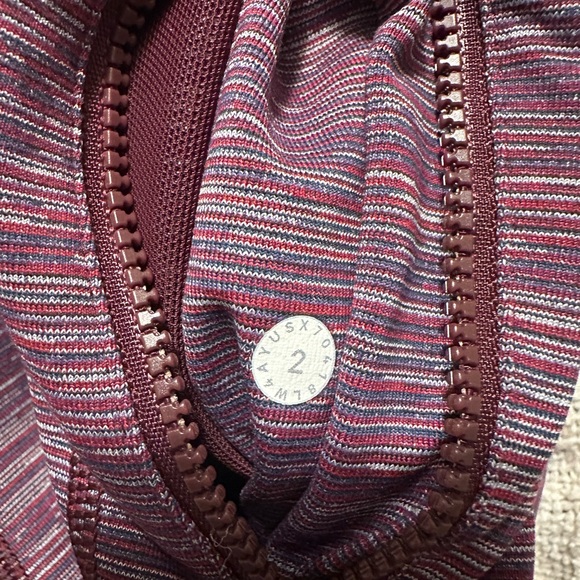 Lululemon jacket size 2 - Picture 2 of 5